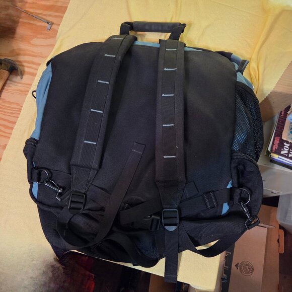 L.L Bean Large Teal Canvas Messenger / Laptop / Backpack Bag - Picture 2 of 8